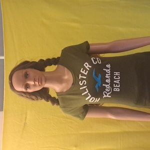 Hollister t-shirt